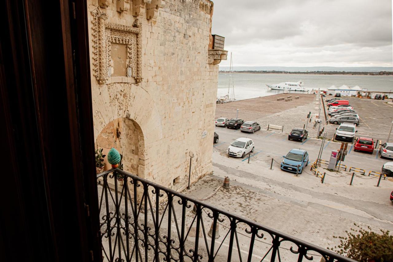 Bed and Breakfast Palazzo Giunta - Porta Marina Ortigia Syrakus Exterior foto