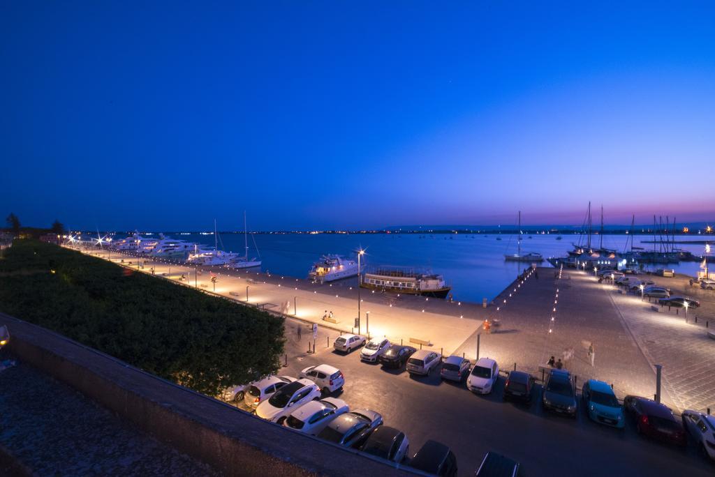 Bed and Breakfast Palazzo Giunta - Porta Marina Ortigia Syrakus Exterior foto